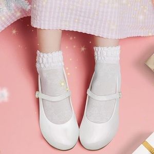 Girls white Dress shoes with heel